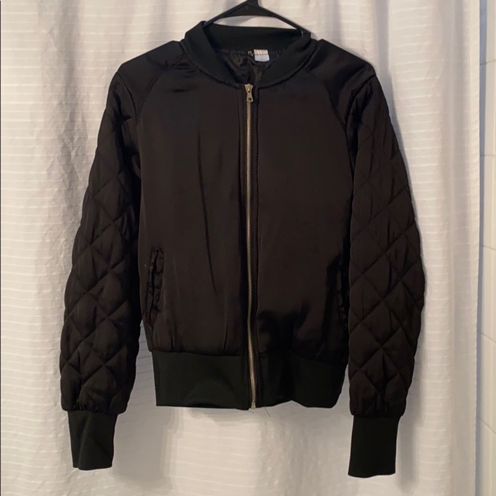 Women’s black bomber jacket